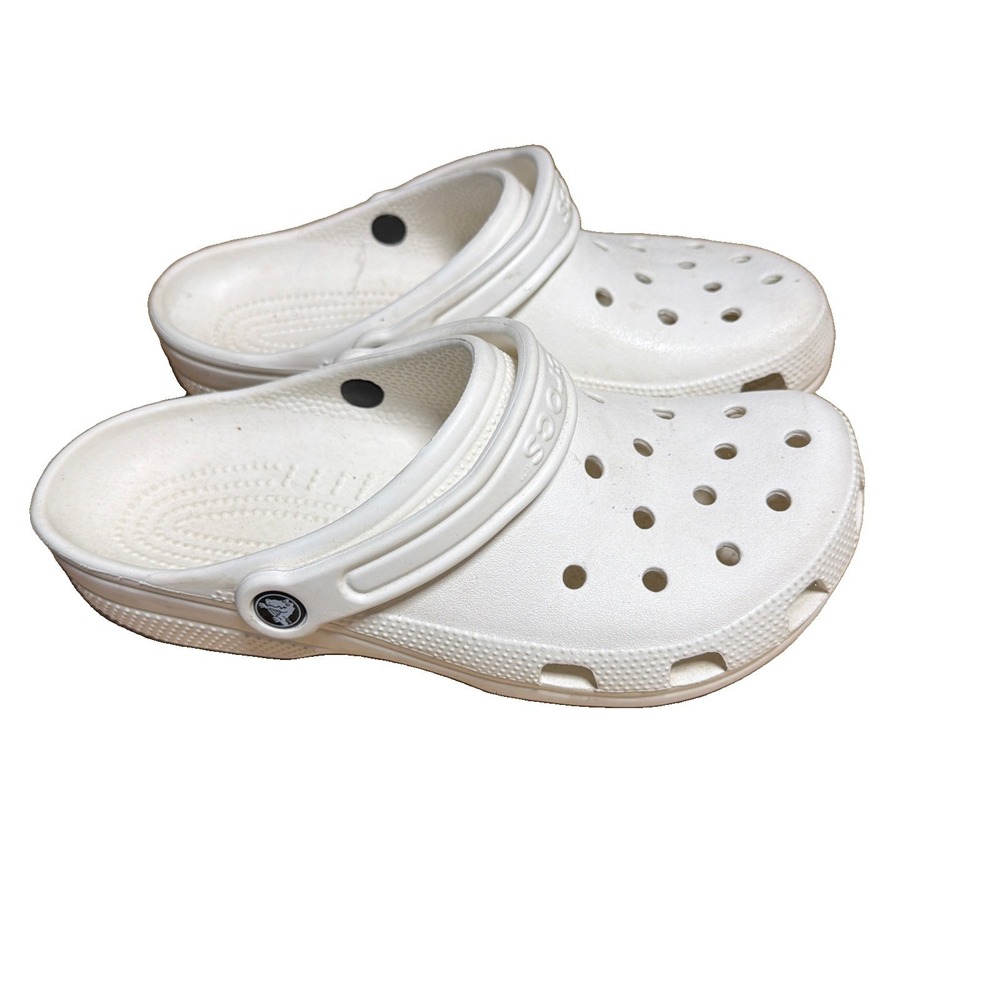 White Crocs Shoes Clogs Men 8 Women 10 Sandals Water Shoes Comfortable